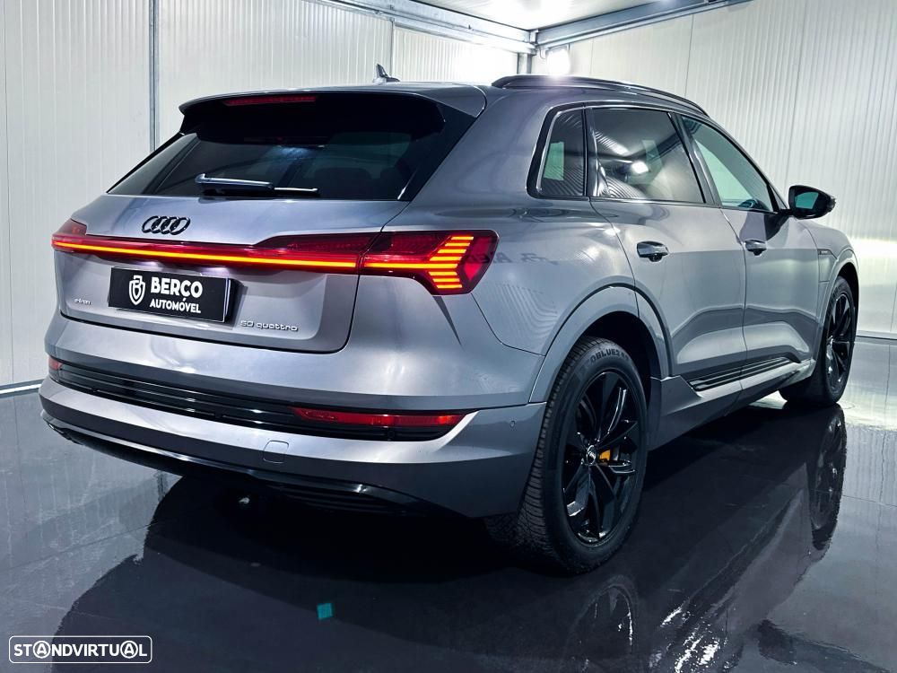 Audi e-tron 50 quattro S line - 5