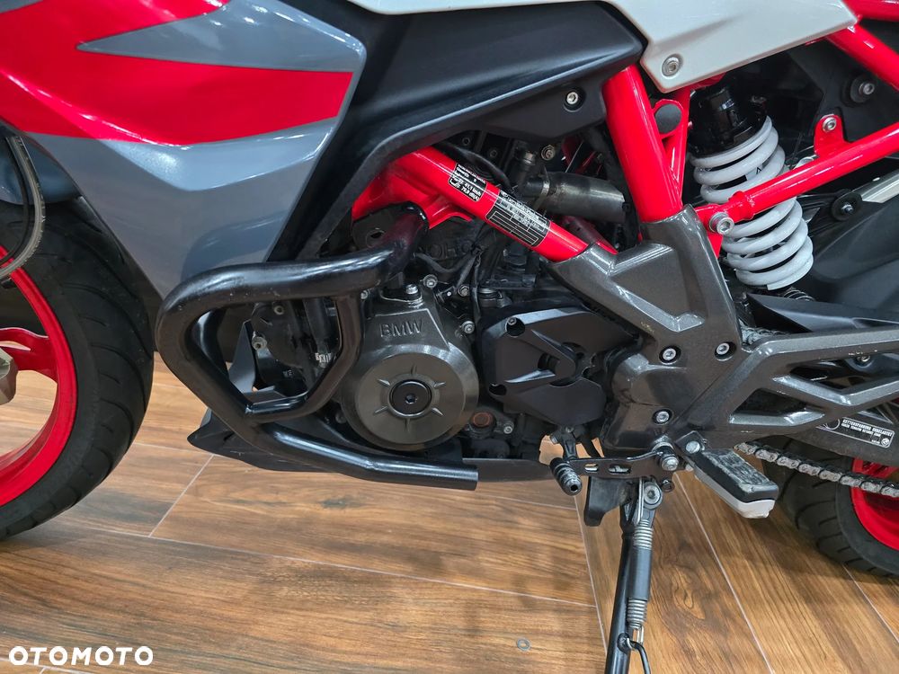 BMW G - 26