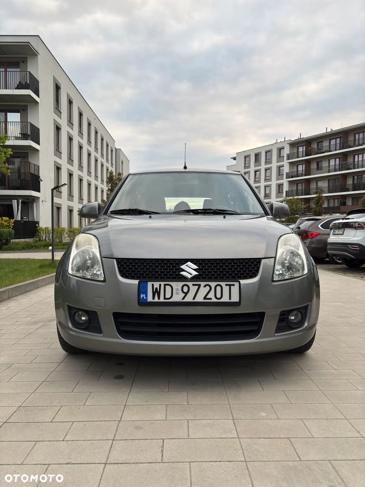 Suzuki Swift - 2