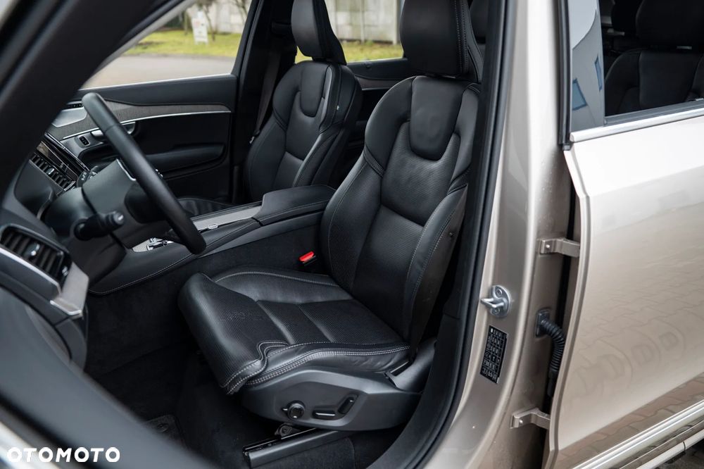 Volvo XC 90 T8 AWD Plug-In Hybrid Ultimate Bright 7os - 6