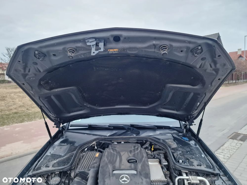 Mercedes-Benz Klasa C 200 4-Matic 9G-Tronic - 27
