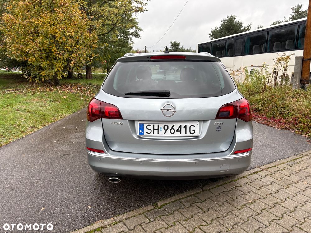 Opel Astra 2.0 CDTI Exklusiv - 4