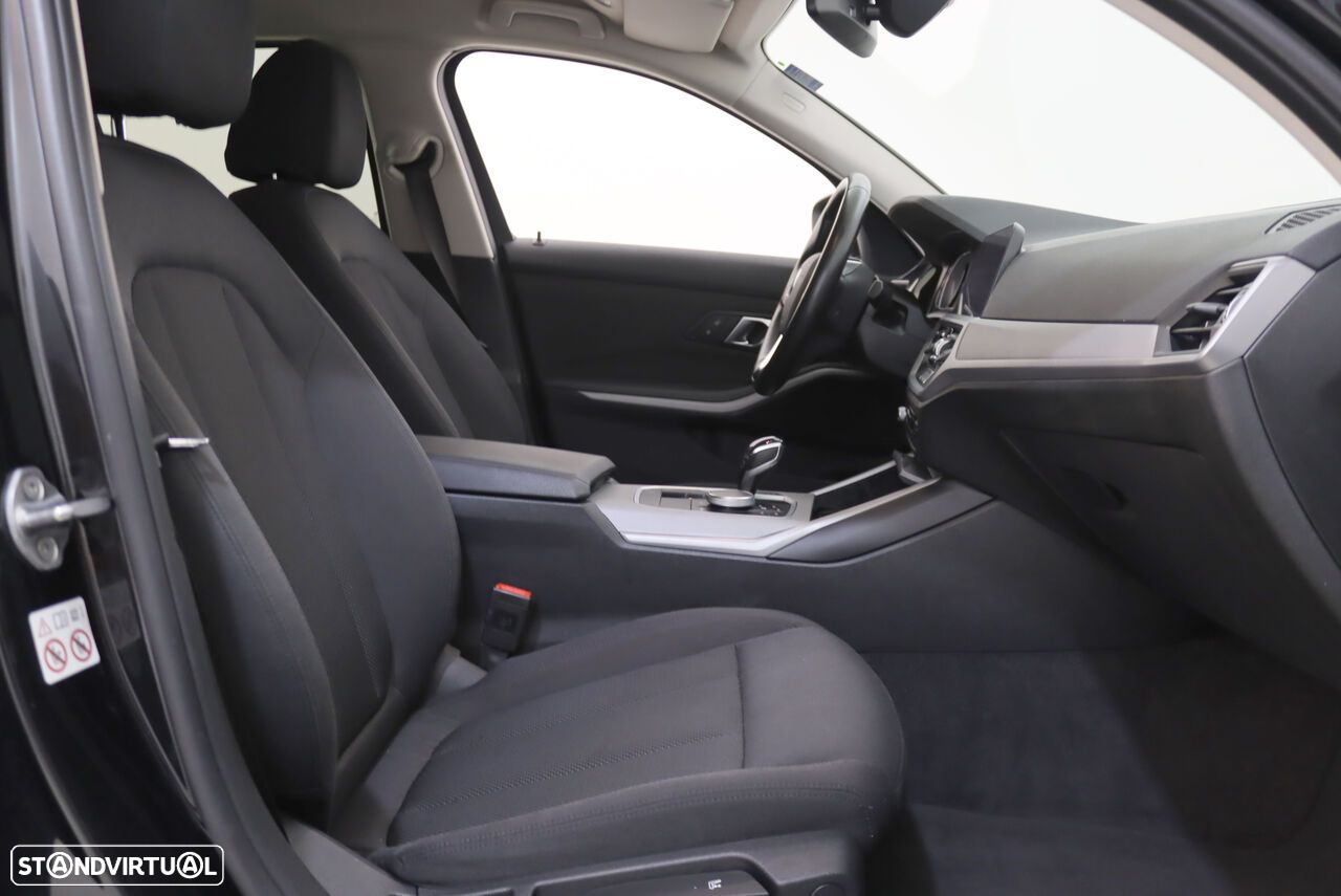 BMW 330 e Touring Corporate Edition Auto - 7