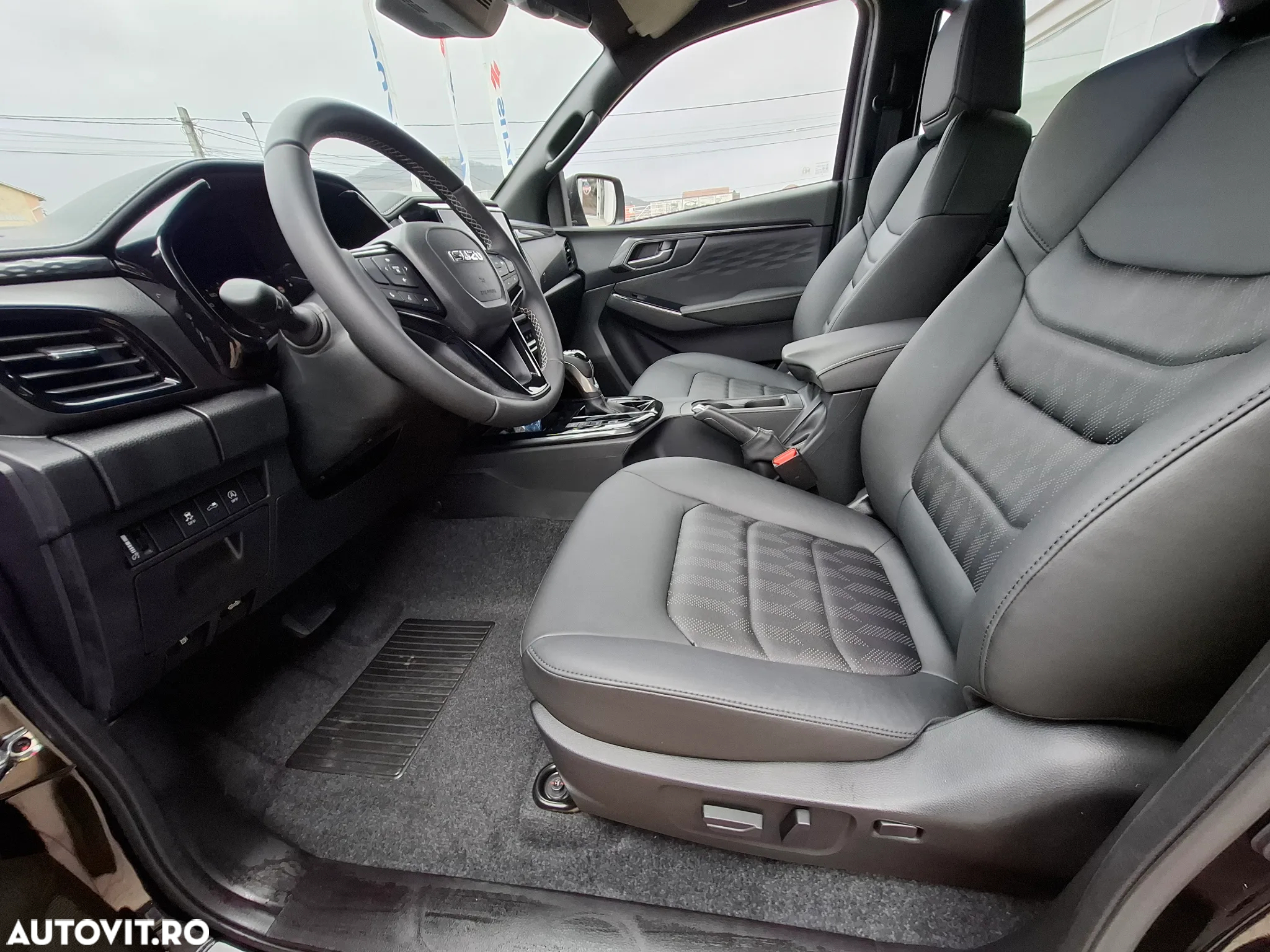 Isuzu D-Max 1.9 DSL 4x4 Double Cab AT Executive - 9