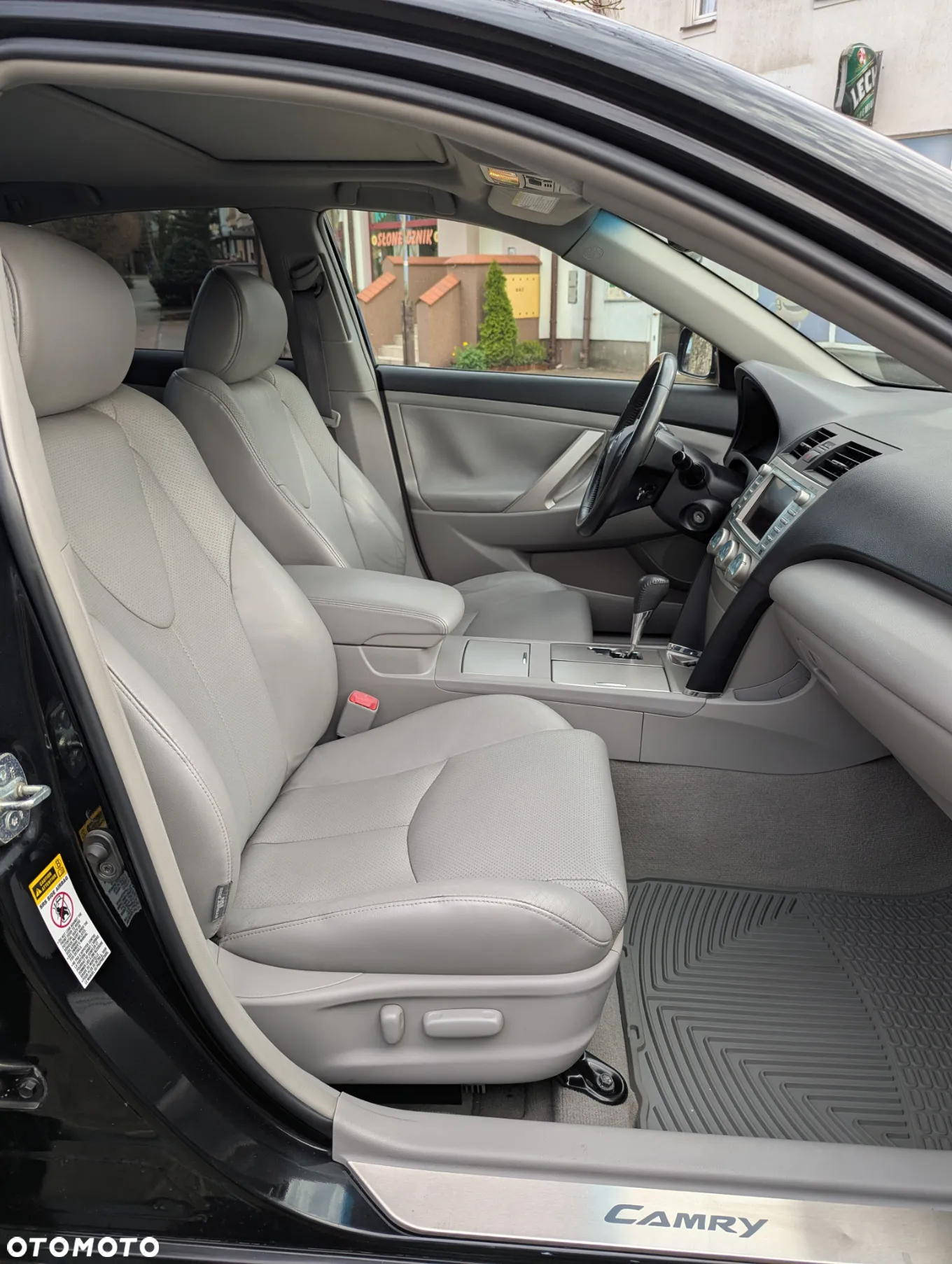Toyota Camry 3.5 V6 SE - 7