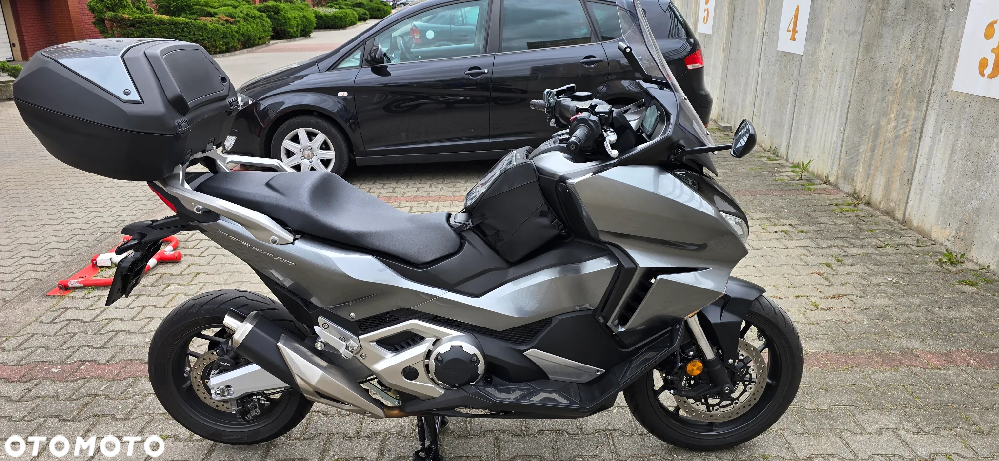 Honda NSS - 9
