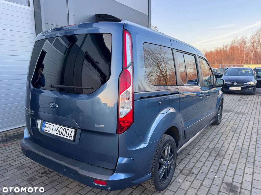 Ford Tourneo Connect Grand - 32