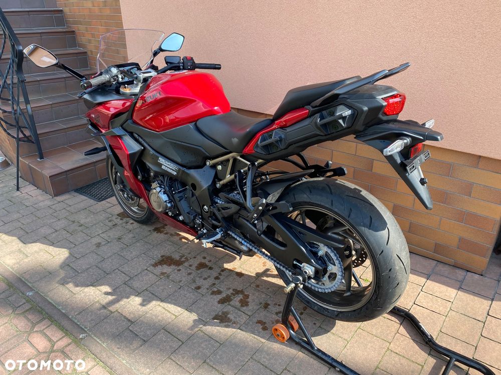 Suzuki GSX 1000 - 4