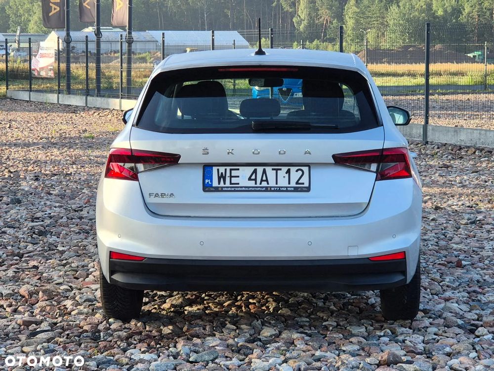 Skoda Fabia 1.0 Ambition - 4