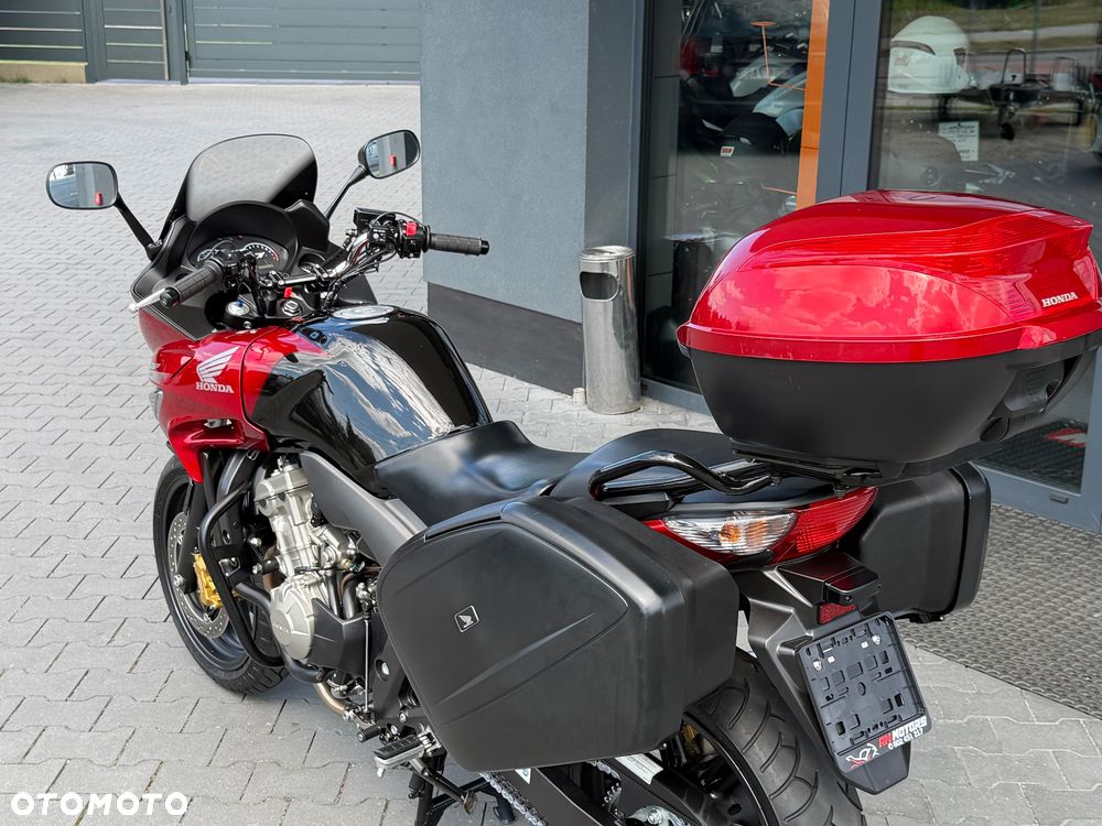Honda CBF - 28
