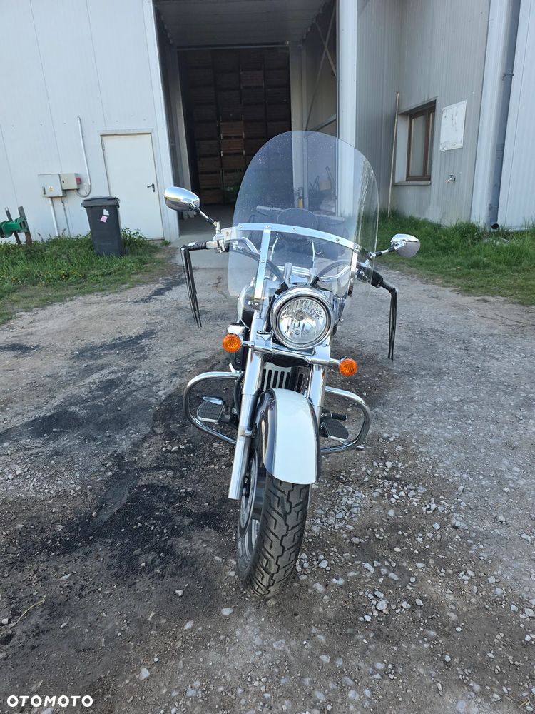 Suzuki Intruder - 6