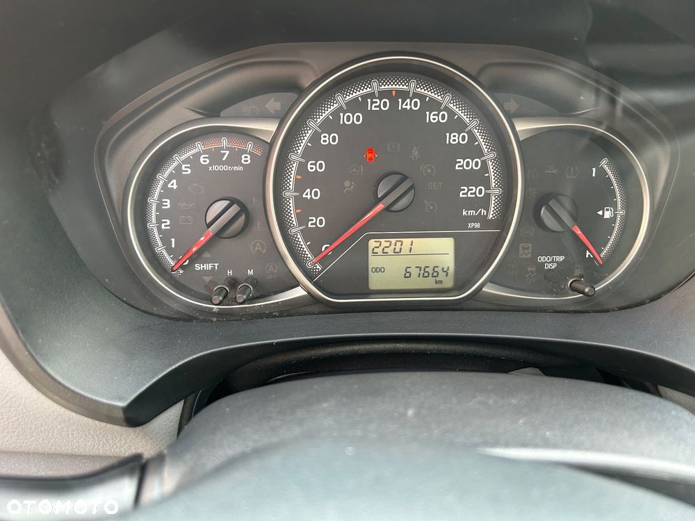 Toyota Yaris 1.33 VVT-i Comfort - 16