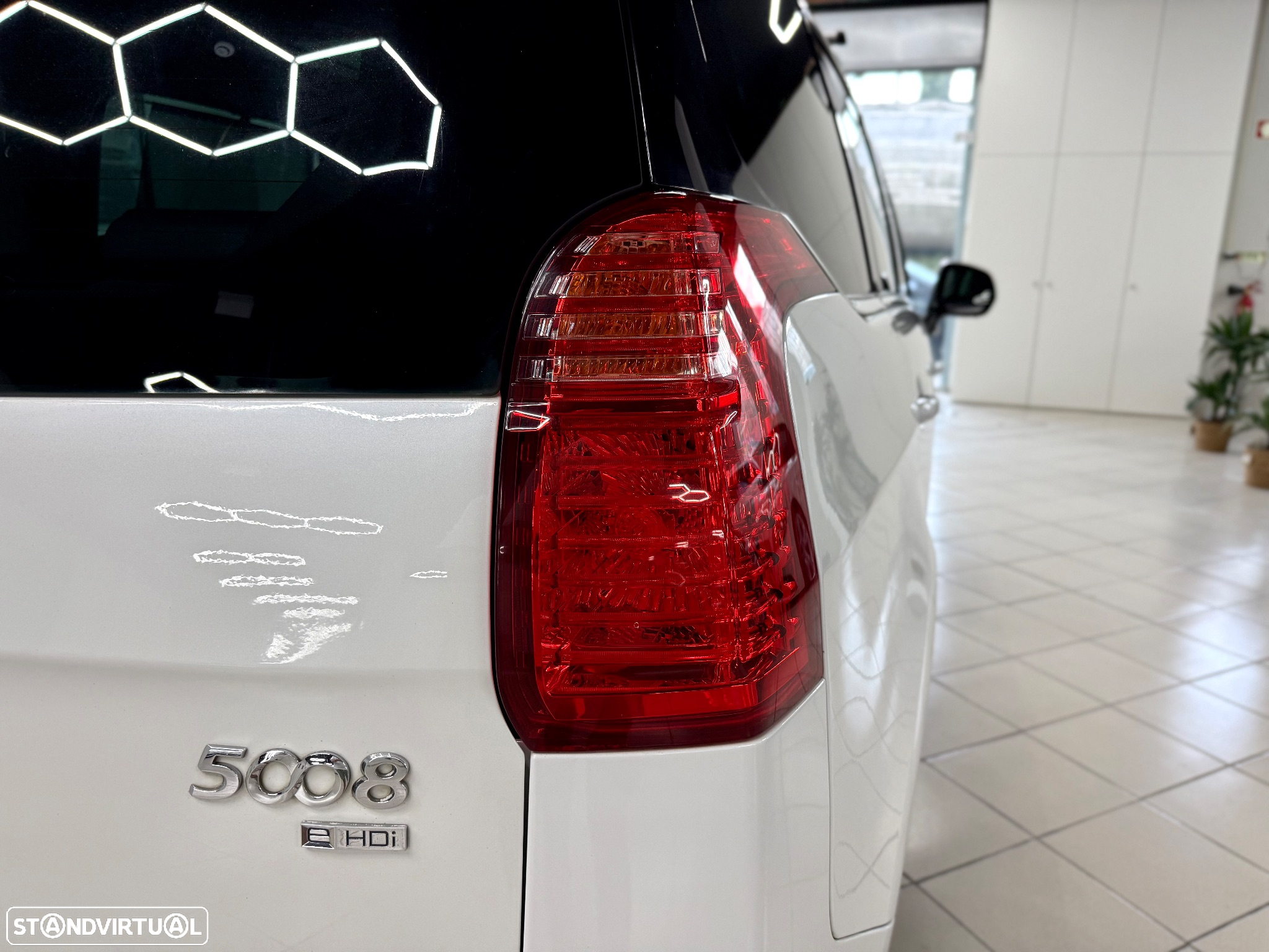 Peugeot 5008 1.6 E-HDi 7L Allure 2-Tronic - 7