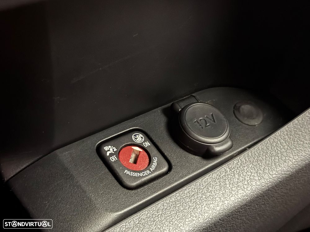 Opel VIVARO L3H1 / 3 LUGARES / NACIONAL / IVA DEDUTIVEL / GARANTIA - 15