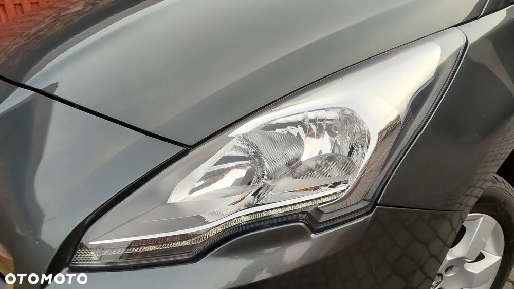 Peugeot 5008 HDI FAP 115 Allure - 16