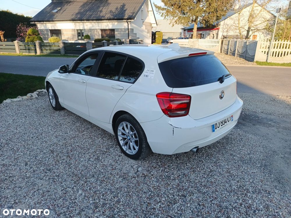 BMW Seria 1 116d Sport Line - 2