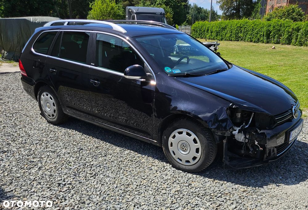 Volkswagen Golf 1.6 TDI Comfortline - 6
