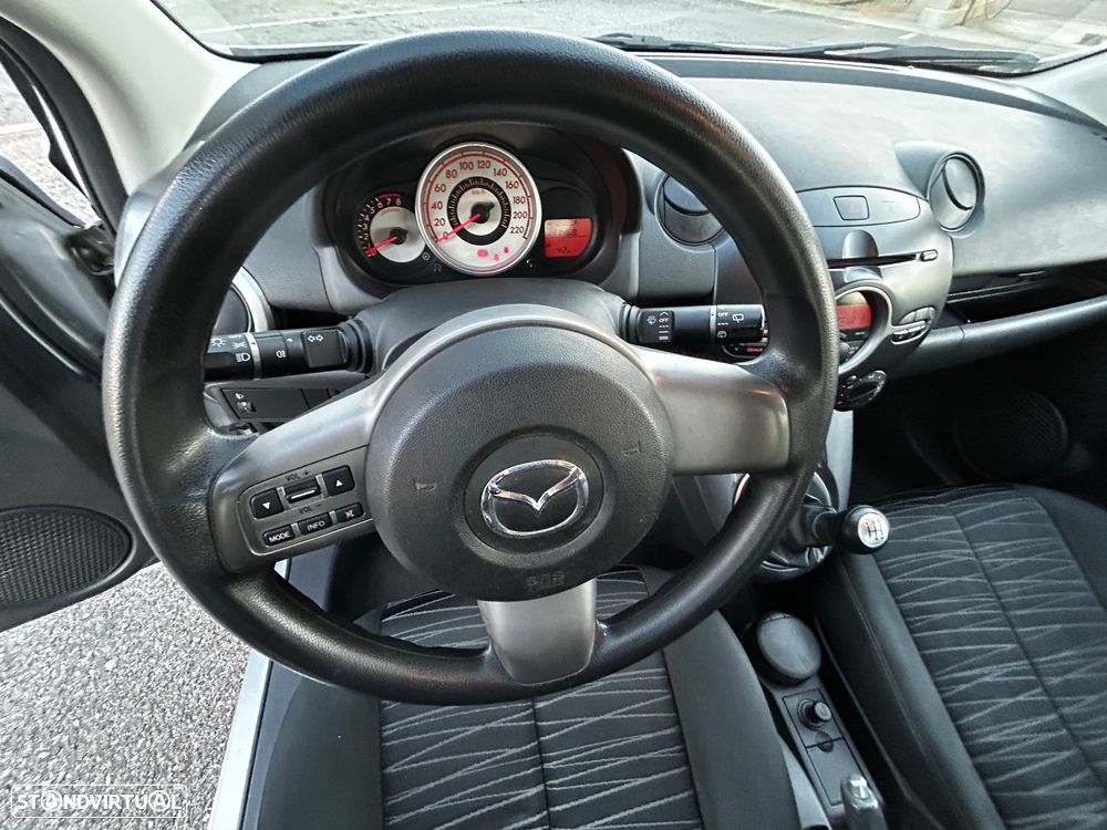 Mazda 2 1.3 MZR Core - 26
