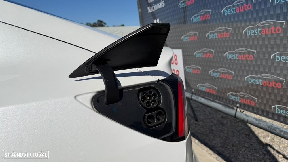 Tesla Model 3 Long-Range Dual Motor AWD - 18