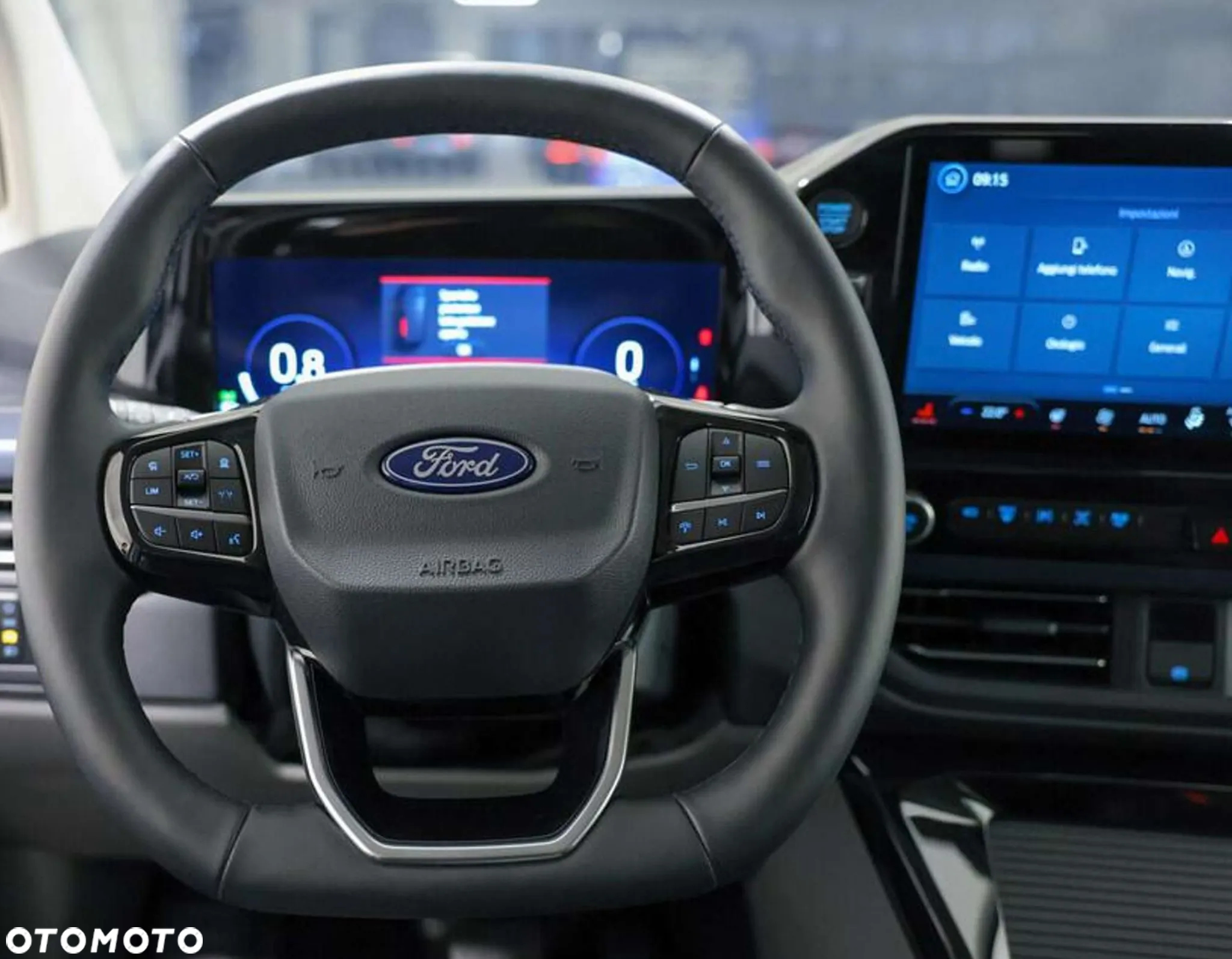 Ford Tourneo Custom - 9