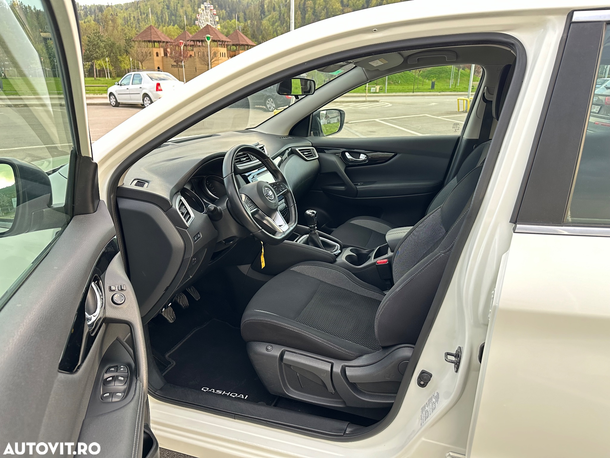 Nissan Qashqai 1.5 DCI N-CONNECTA - 9