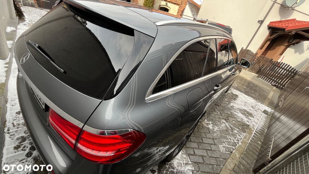 Mercedes-Benz Klasa E 220 d 9G-TRONIC - 11