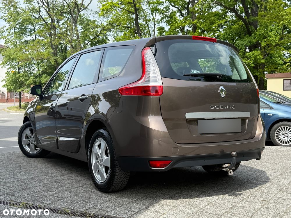 Renault Grand Scenic 2.0 16V 140 CVT Dynamique - 11