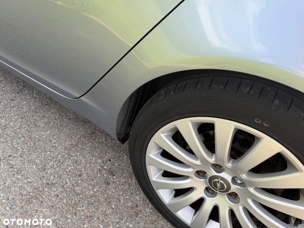 Opel Insignia 1.8 Design Edition - 12