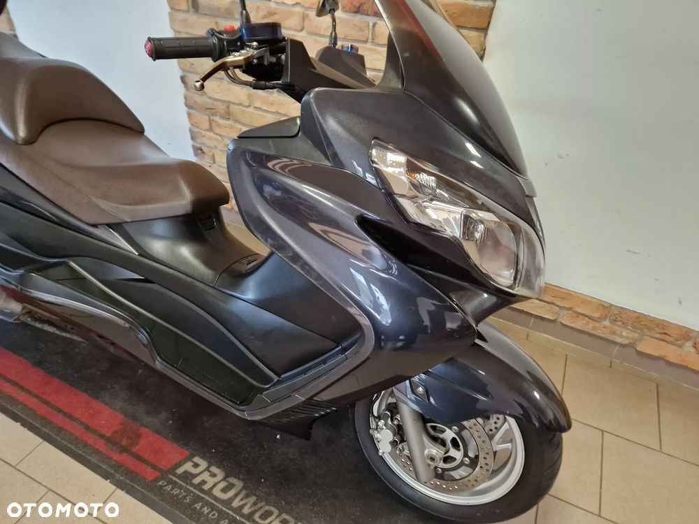 Suzuki Burgman - 30
