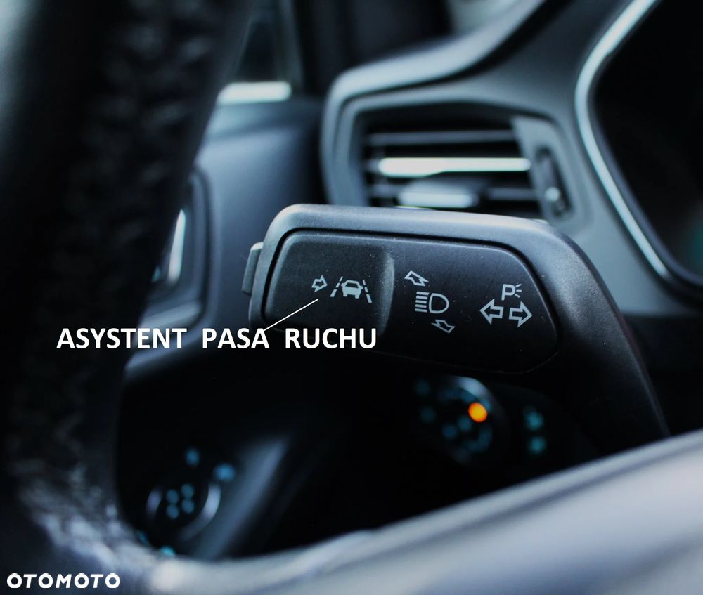 Ford Focus 1.5 EcoBlue Start-Stopp-System TITANIUM EDITION - 34