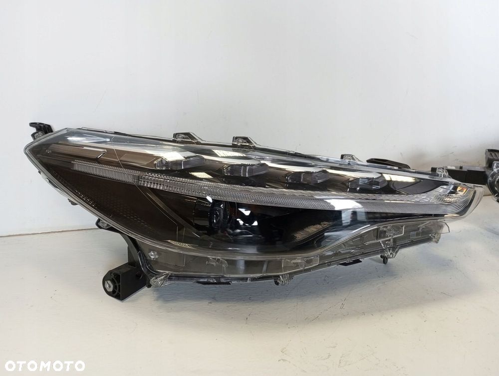 Lampa Full Led TOYOTA COROLLA CROSS PRAWA LEWA - 6