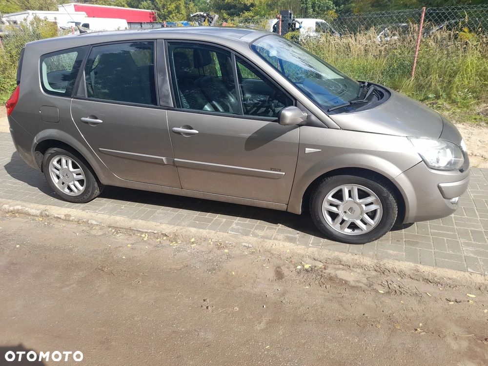 Renault Scenic 2.0 16V Emotion Plus - 3