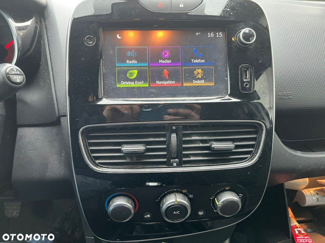 Renault Clio - 13