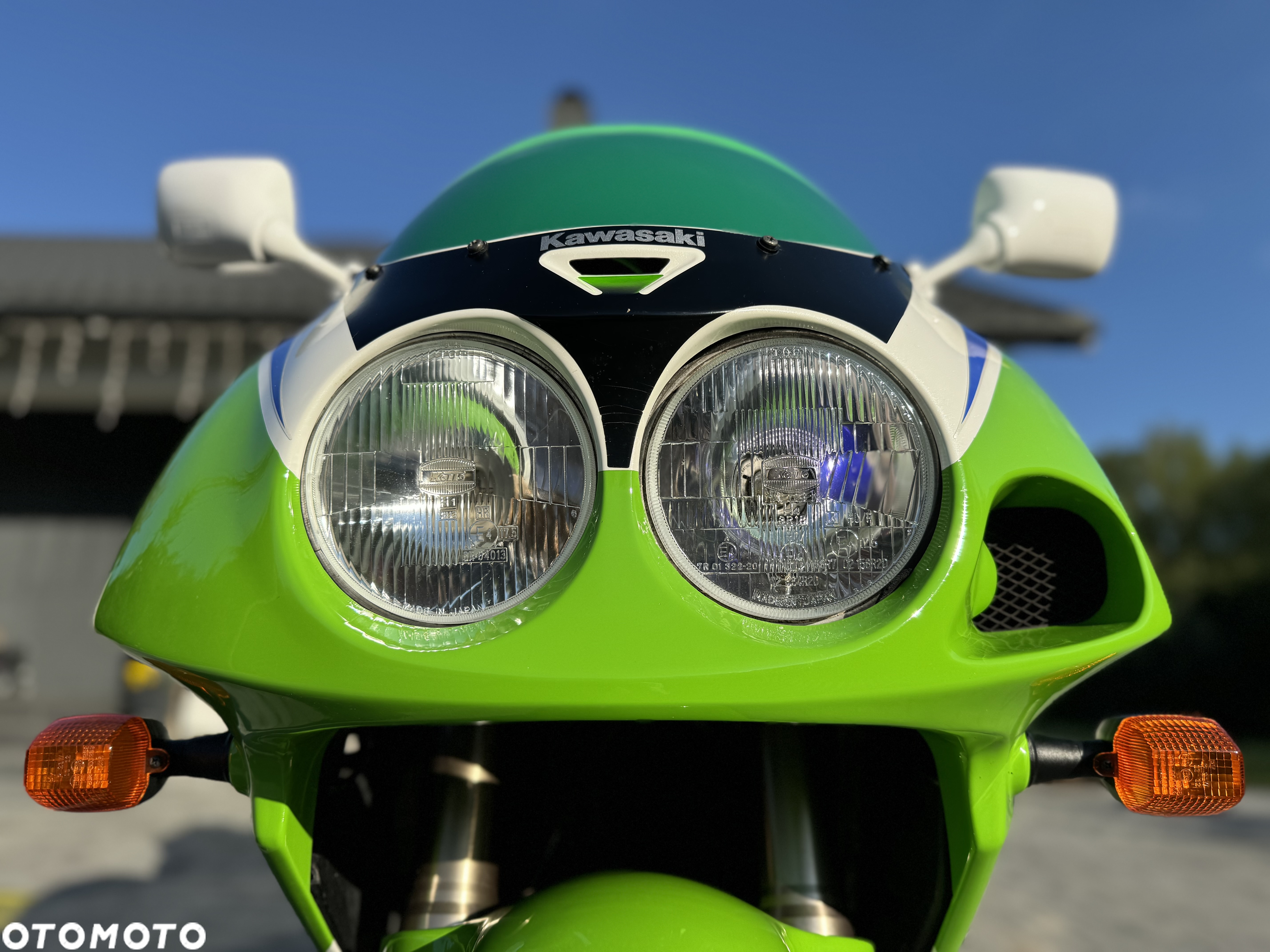 Kawasaki ZXR - 24