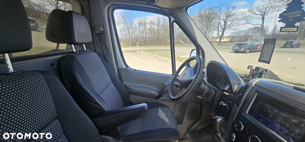 Mercedes-Benz SPRINTER - 8