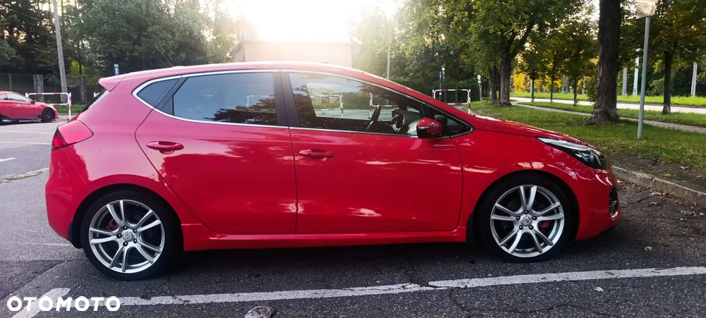 Kia Ceed 1.6 T-GDI GT L - 3