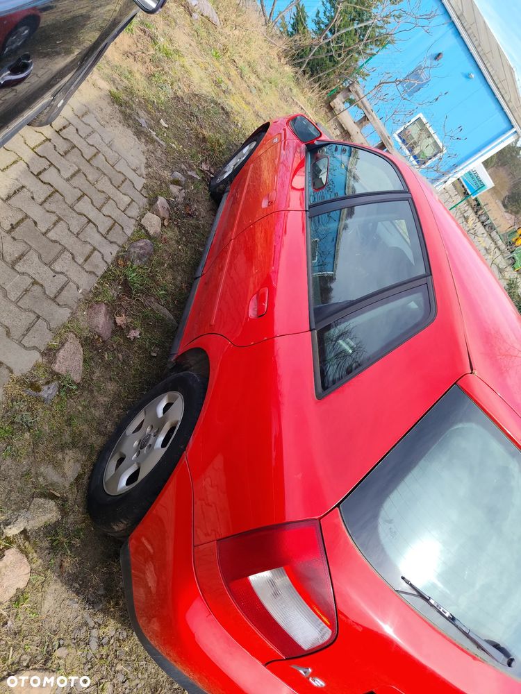 Audi A3 3-drzwiowe 1.6 Attraction - 3