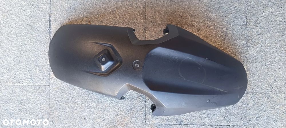 YAMAHA MT07 MT-07 OWIEWKA BŁOTNIK WLOT POWIETRZA OSŁONA BAKU - 11