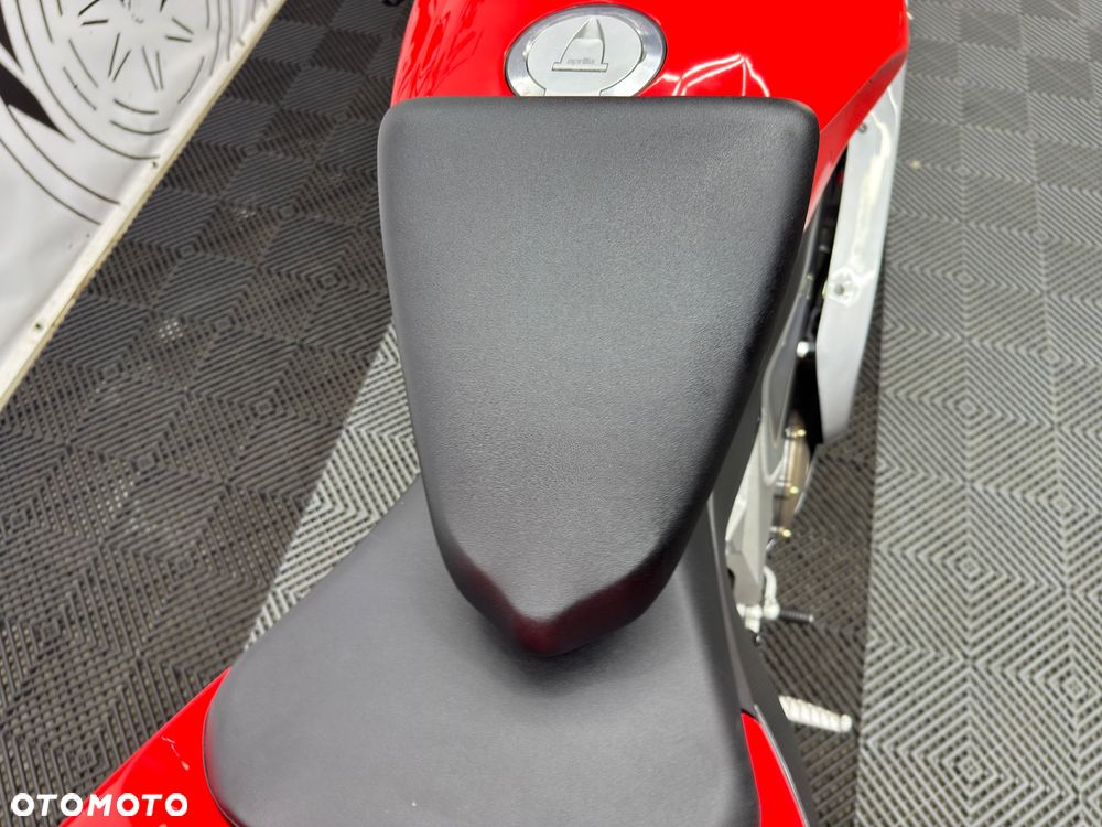 Aprilia RSV - 35