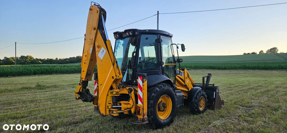 JCB 3CX - 4