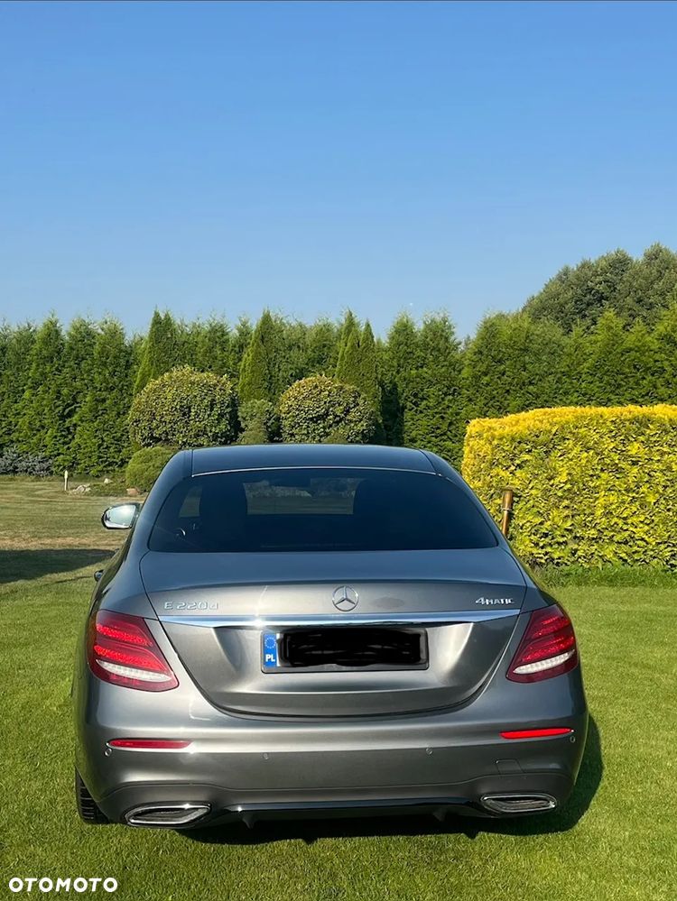 Mercedes-Benz Klasa E 220 d 4-Matic 9G-TRONIC - 6