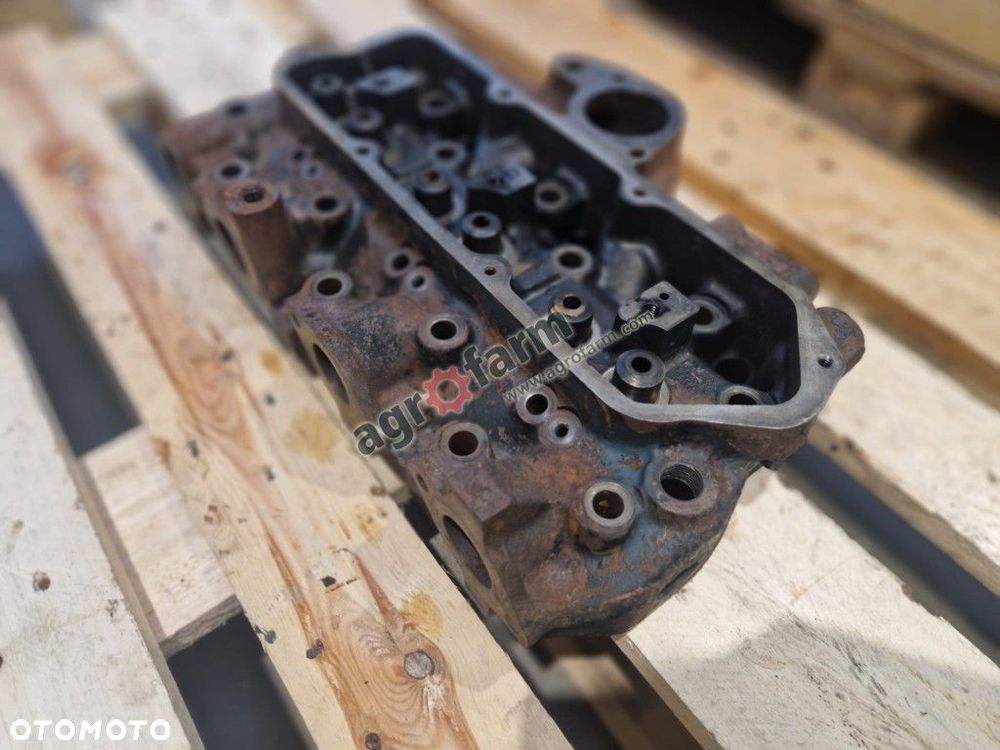 Głowica silnika John Deere 2040, 2240, 1530 - 4