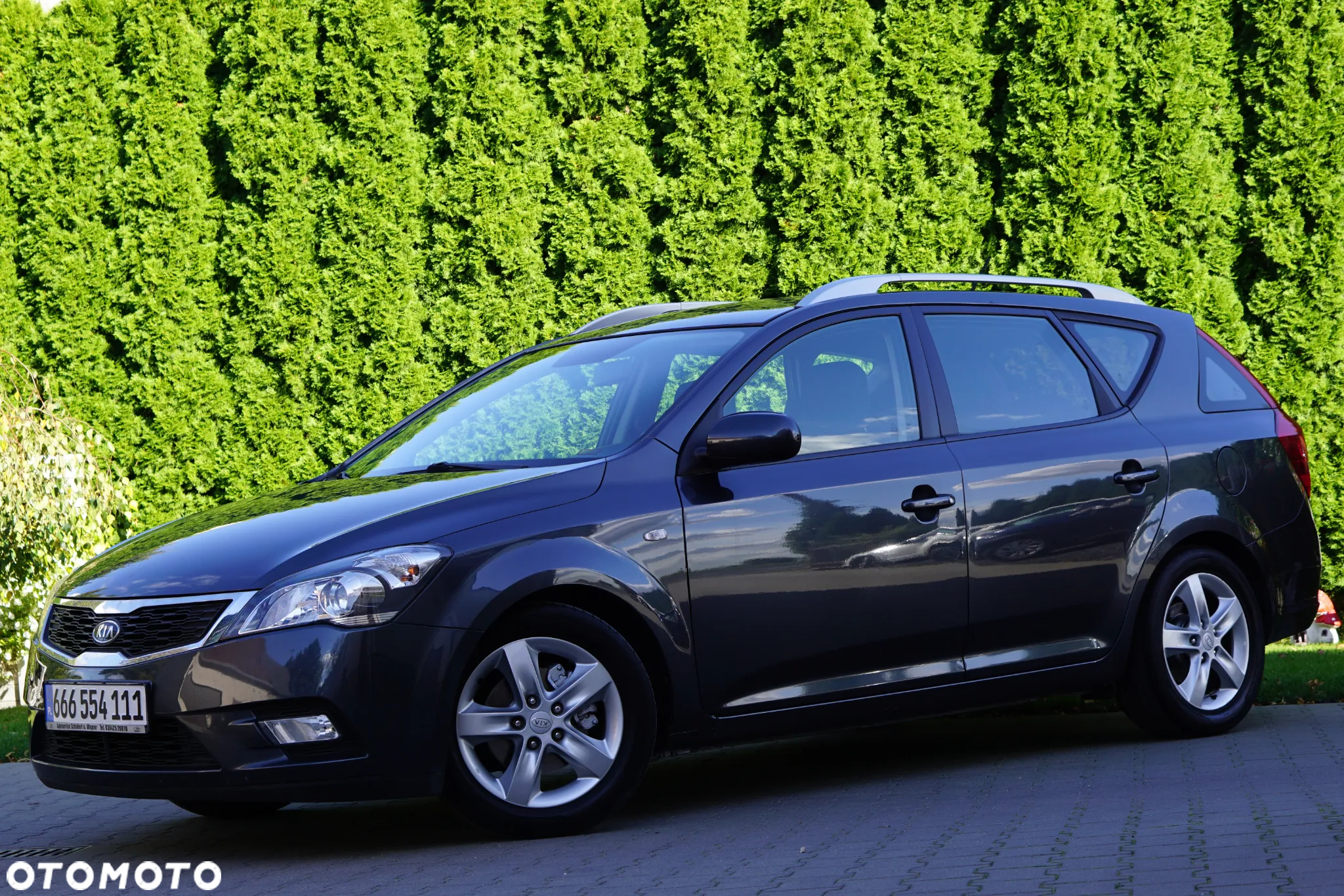 Kia Ceed - 4