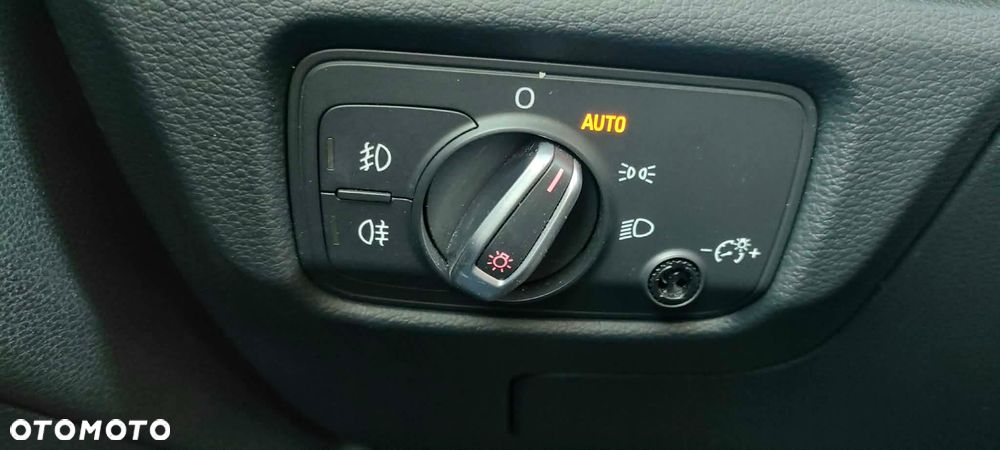 Audi A3 3-drzwiowe 2.0 TDI Ambiente - 9