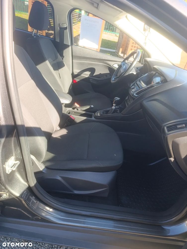Ford Focus - 7