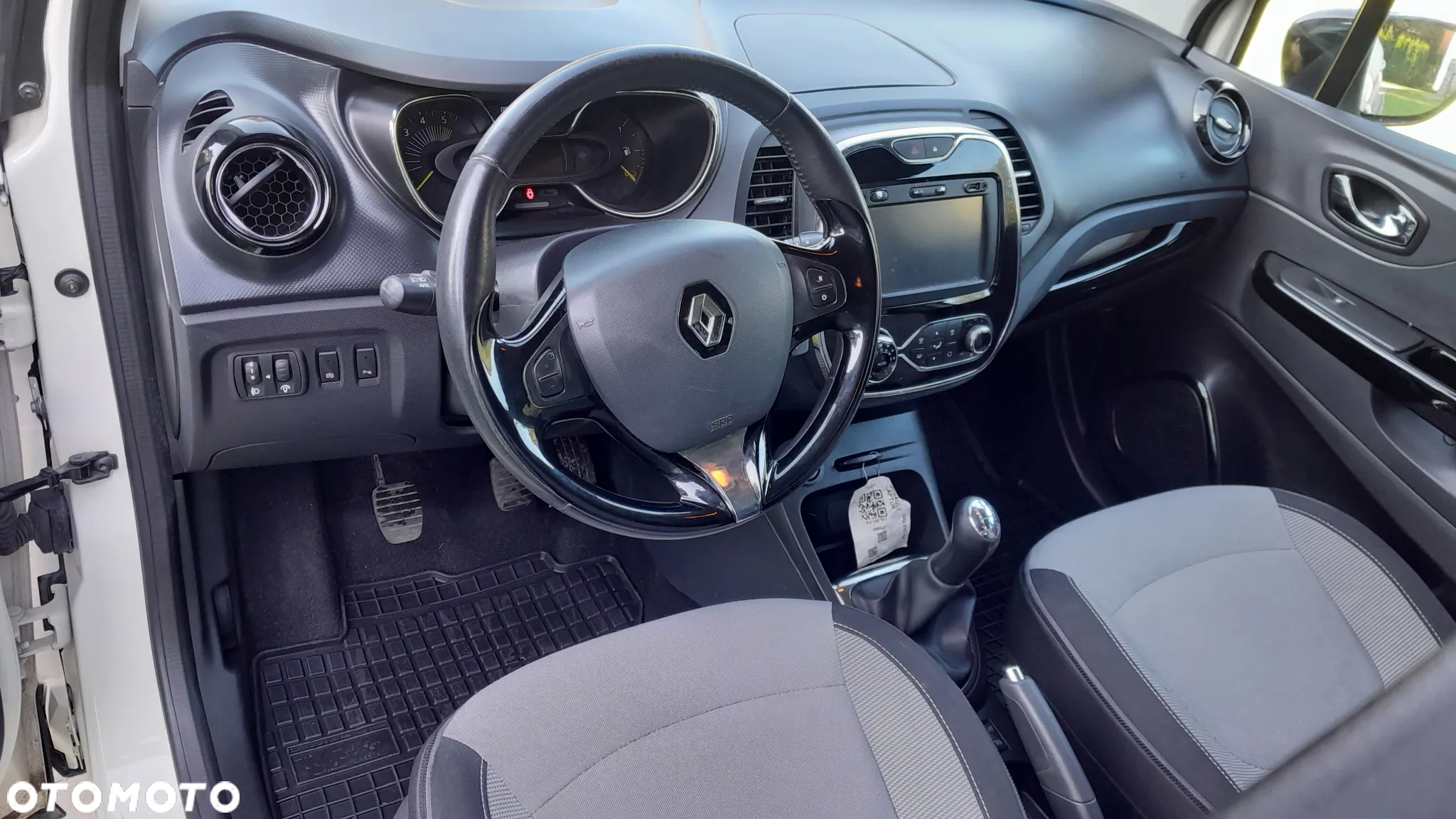 Renault Captur - 4