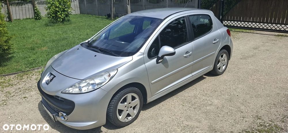 Peugeot 207 1.4 - 16