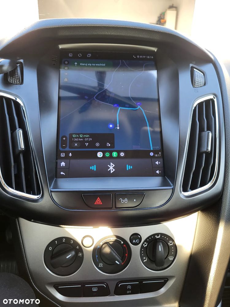 Ford Focus 1.0 EcoBoost Ambiente - 19