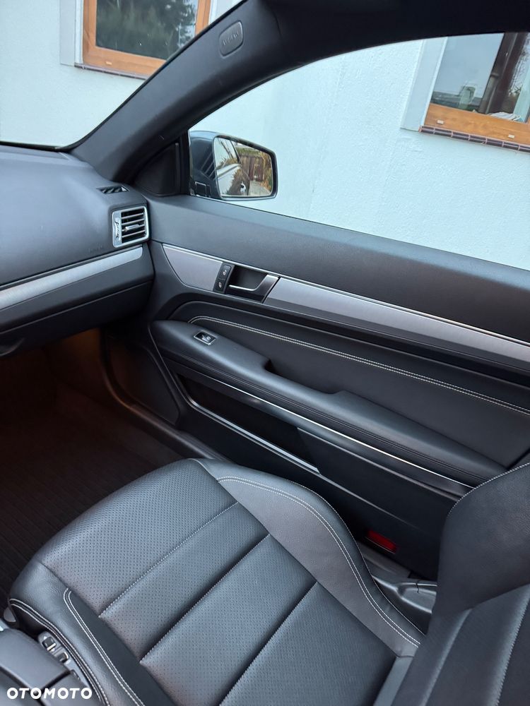 Mercedes-Benz Klasa E 220 CDI 7G-TRONIC - 25
