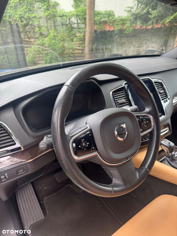 Volvo XC 90 - 12
